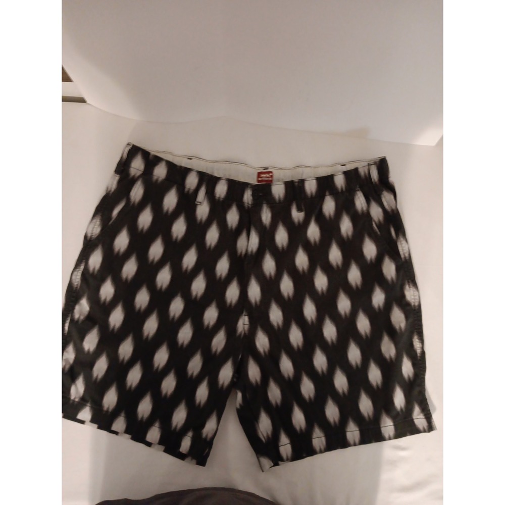 Levi's Chino EZ Shorts Sz. XXL Black w/ White Spots Pockets Belt Loops...